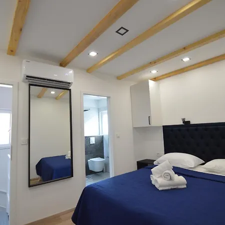 K Old Town Self Check In アパート