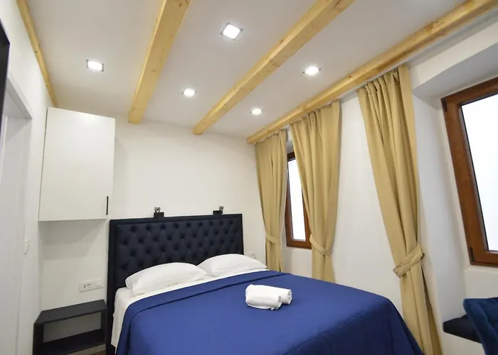 K Old Town Self Check In Apartamento *