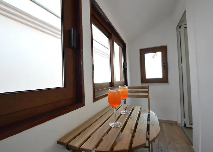 K Old Town Self Check In Apartamento *